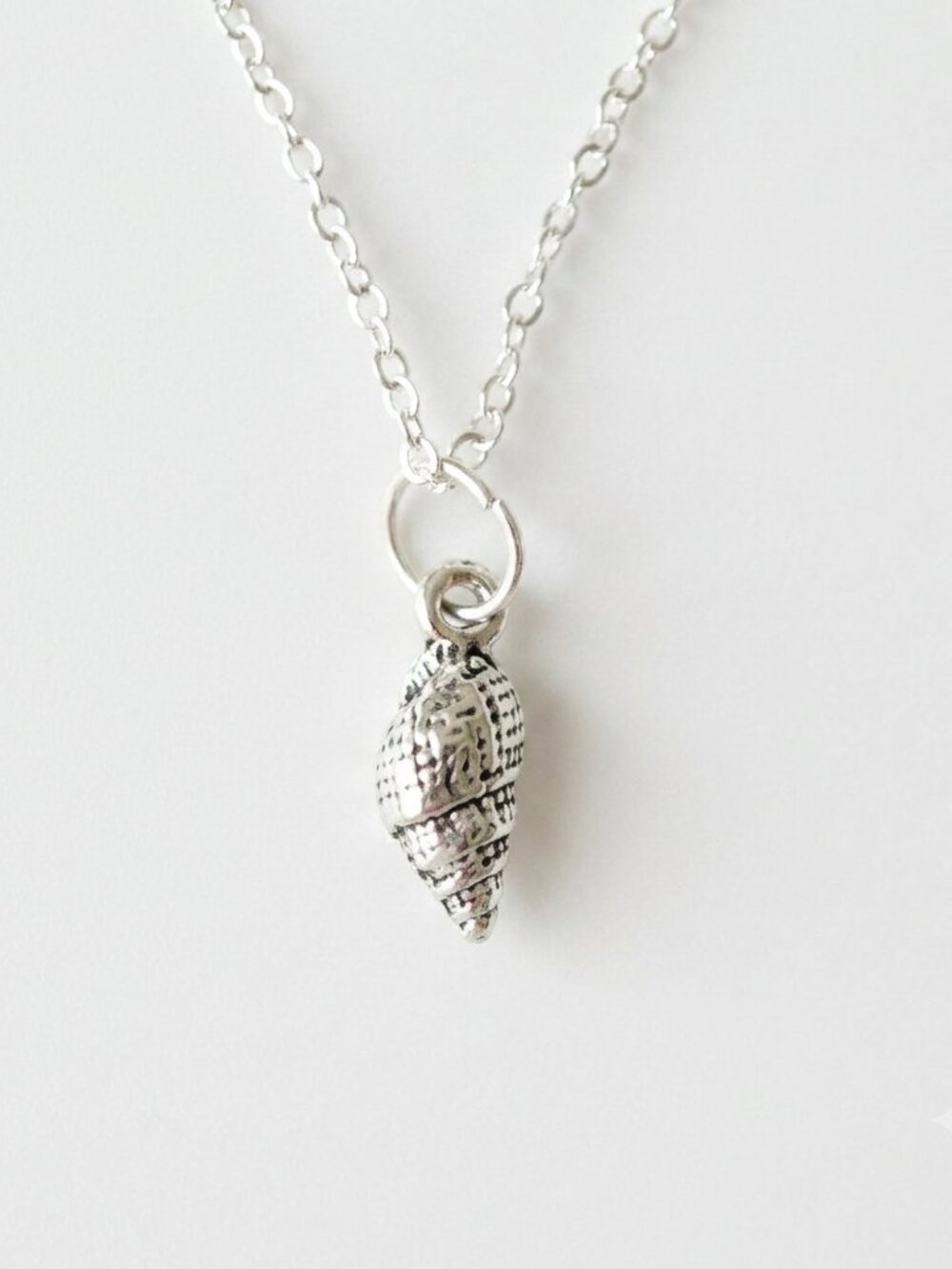 Shell Necklace Silver Tone Pendant Charm